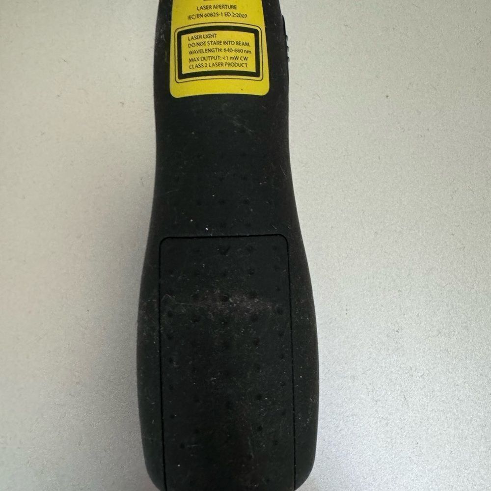 Logitech Black Wireless Presentation Remote‎ - Picture 3 of 6